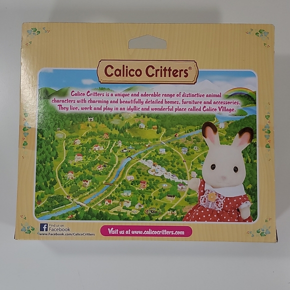 Calico Critters Yellow Labrador Family - Picture 3 of 3